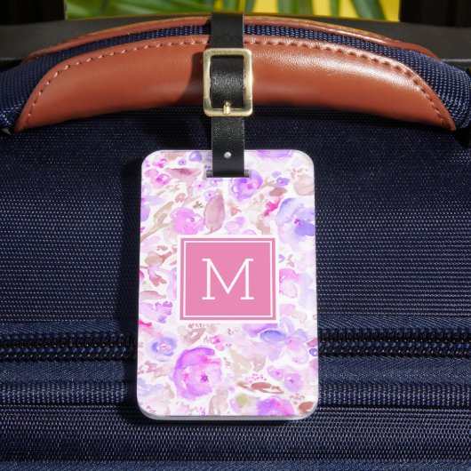 Pastel Roze en Paarse Bloemen Custom Monogrammed Bagagelabel (Voorkant Insitu 2)