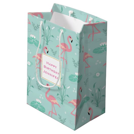 Pastel roze flamingo's groen patroon verjaardag medium cadeauzakje (Achterkant Gekanteld)