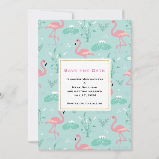 Pastel roze flamingo's op groene patroon bruiloft save the date (Voorkant)
