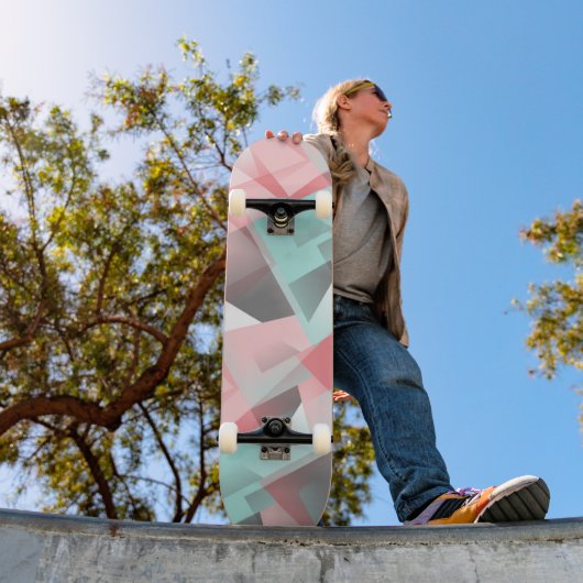 Pastel Roze Mint Green Grey White Polygon Pattern Persoonlijk Skateboard (Buiten 1)