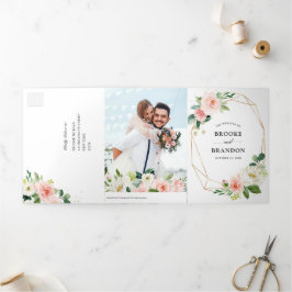 Pastel Roze Mooie Roze Bloemige Botanische Bruilof Drieluik Aankondiging