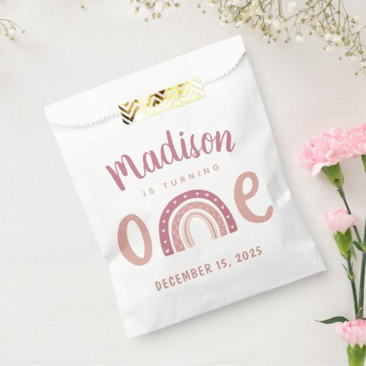 Pastel roze regenboog Jouw naam draait één dag om Bedankzakje (Gezegeld)