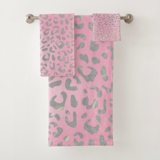 Pastel Roze Silver Leopard Print Bad Handdoek (Insitu)