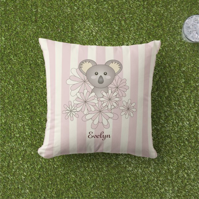 Pastel Roze Streep Schattige Baby Koala Beer Meisj Buitenkussen (Gras)