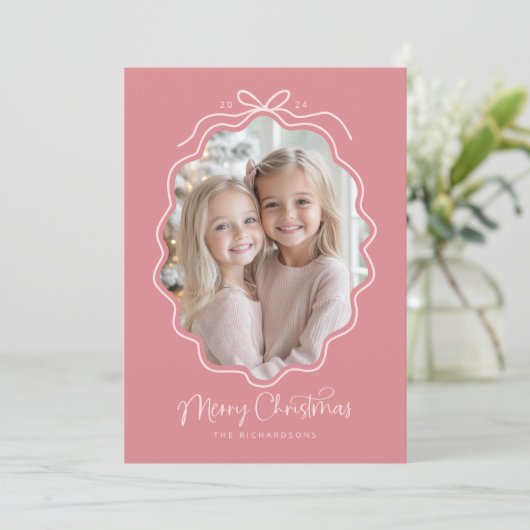 Pastel Roze Wavy Retro Foto Kerst Feestdagenkaart (Staand voorkant)