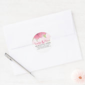 Pastel Roze & White Floral Weddenschap Design Ronde Sticker (Envelop)
