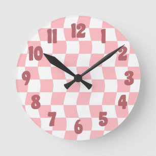 Pastel roze wit retro golvende checker patroon ronde klok