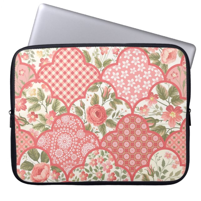 Pastel Rozen Bloemen Patchwork Patroon Laptop Sleeve (Voorkant)