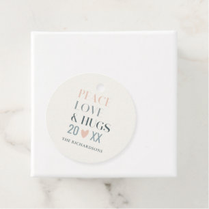 Pastel Scandi Blush Grey Peace Love & Hugs 2023 Bedankjes Labels