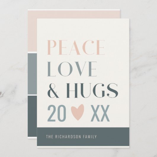 Pastel Scandi Blush Grey Peace Love & Hugs 2023 Feestdagenkaart (Voorkant / Achterkant)