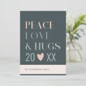 Pastel Scandi Blush Grijs Vrede Liefde & Knuffels  Feestdagenkaart (Staand voorkant)