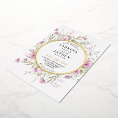 Pastel Shade Blush Roze Wild Bloemen Bruiloft Goud Folie Uitnodiging (Gedraaid)