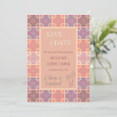 Pastel sinaasappel roze tegels patroon bruiloft save the date (Staand voorkant)