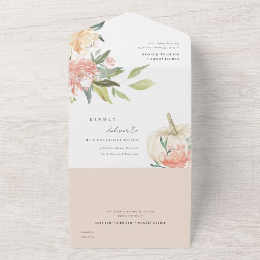 Pastel Soft White Pumpkin Blush Floral Weddenschap All In One Uitnodiging (Buitenkant)