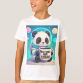 Pastel Space Panda Astronaut met koffie T-shirt (Voorkant)