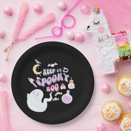 Pastel Spooky Ghost & Gang Black Halloween Papieren Bordje (Feest)