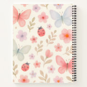 Pastel Spring Garden Pattern – Vlinders, Ladybu Notitieboek (Achterkant)