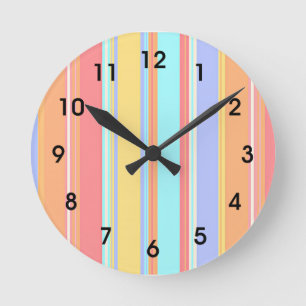 Pastel strepenpatroon ronde klok