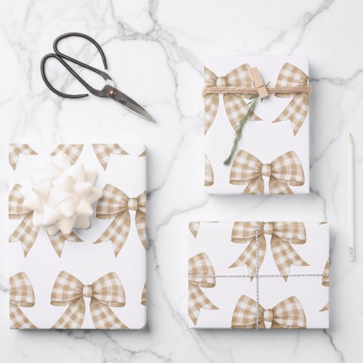 Pastel Tan en White Gingham Buffalo Plaid Bow Inpakpapier Vel (Voorkant)