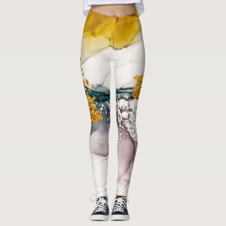 Pastel tederheid: gouden wervelingen kunst. leggings