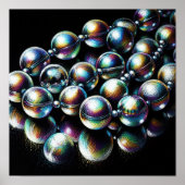 Pastel tekening iriserende kralen op zwart poster (Voorkant)