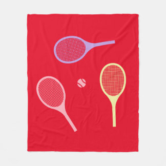 Pastel Tennis Rackets met Tennis Ball op Red Fleece Deken
