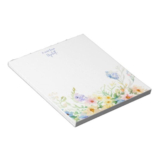 Pastel waterverf floraal gepersonaliseerd notitieblok (Schuin)