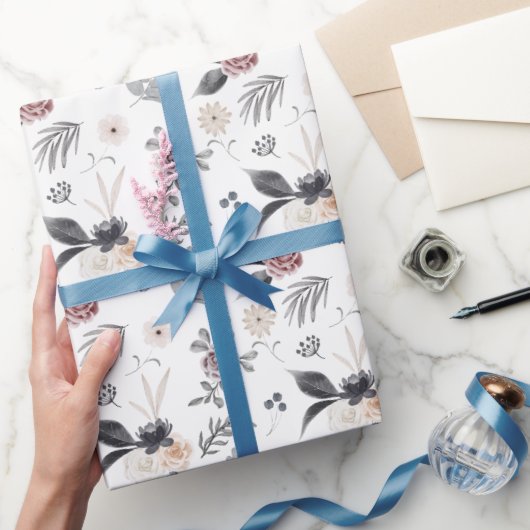 Pastel Waterverf Kleurrijke Rozen Grijze bladeren Cadeaupapier (Geschenken)