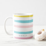 Pastel Waterverf Stripes Moderne persoonlijke boge Koffiemok<br><div class="desc">Moderne en feestelijke mok met gele,  blauwe,  blauwe en roze waterverf strepen. Deze mok zal een perfect geschenk zijn. Personaliseer u door namen of korte teksten toe te voegen.</div>