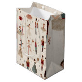 Pastel Whimsical Nutcracker & Princess Gift Bag Medium Cadeauzakje (Voorkant Gekanteld)