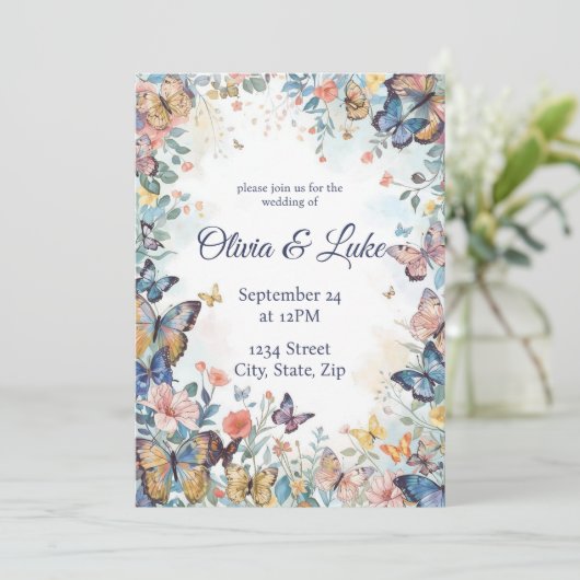 Pastel Wildflower & Butterfly Wedding Uitnodiging (Staand voorkant)
