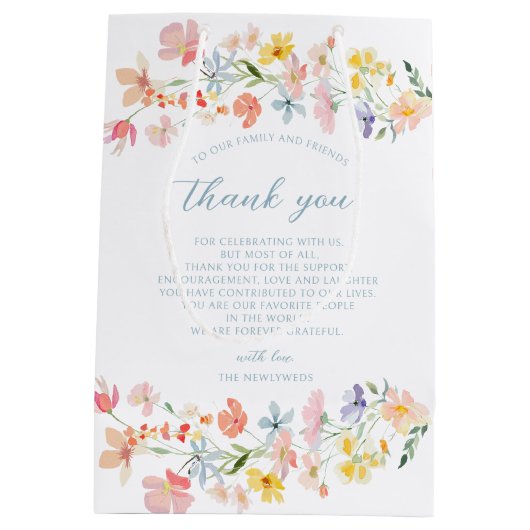 Pastel Wildflower Wreath Wedding Gift Paper Bag Medium Cadeauzakje (Achterkant)