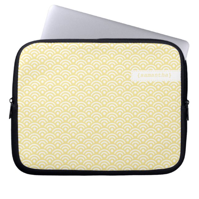 Pastel Yellow Japanese Seigaiha Pattern Laptop Sleeve (Voorkant)