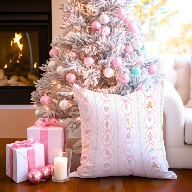 Pastel Zoete Kersttraktaties Monogram Crest  Kussen (Creator heeft geüpload)