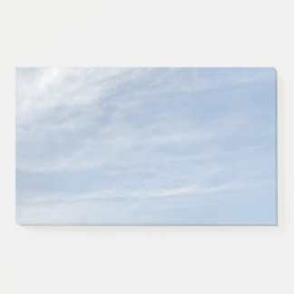 Pastelblauwe lucht plakbriefjes post-it® notes