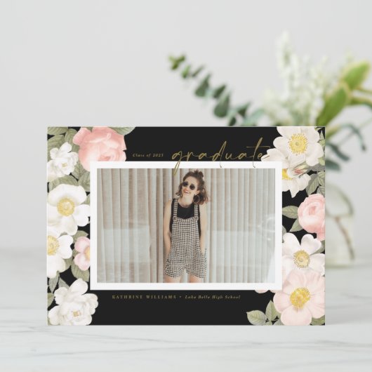pastelbloemen zwart foto-Afstuderen Kaart (Staand voorkant)