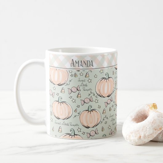 Pastelgroene zoete kleine pompoen kinder mok (Met donut)