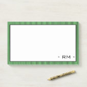 Pastelgroene Zwarte Gestreepte Rand | Monogram  Post-it® Notes (Op bureau)