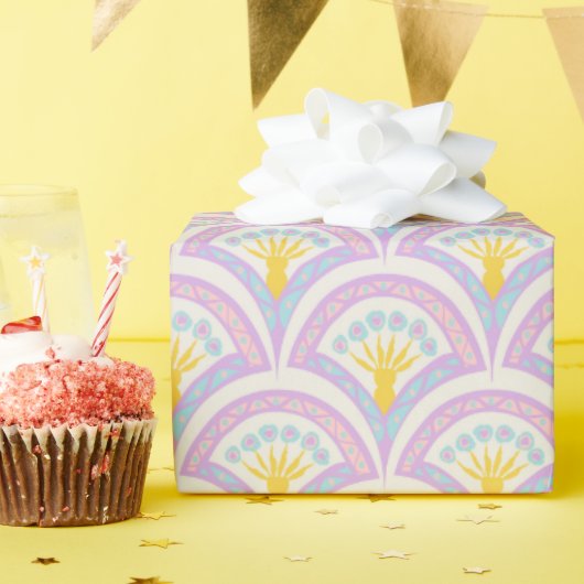 Pastelkleurig omhullingspatroon cadeaupapier (Verjaardagsfeest)