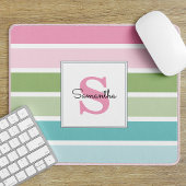 Pastelkleurige gestreepte muismat met monogram