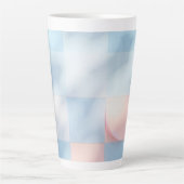 Pastelkleurige roze en lichtblauwe bekers latte mok (Voorkant)