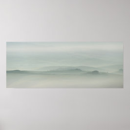 Pastelochtend in de foggy Tuscany Poster