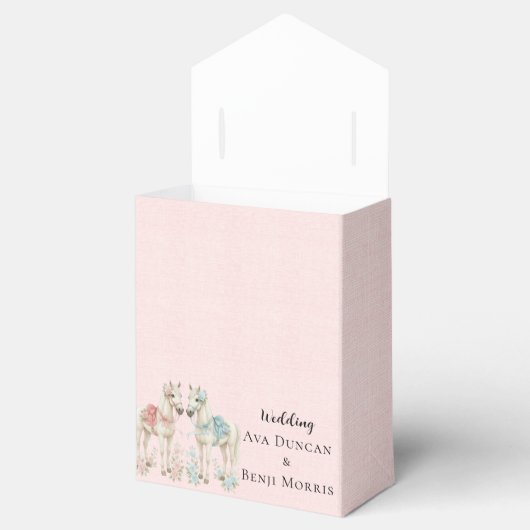 Pastelroze en witte paarden trouwdag bedankdoosjes (Geopend)