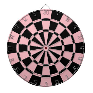 Pastelroze en zwart dartbord