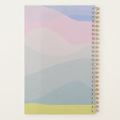 Pastelroze monogram planner (Achterkant)