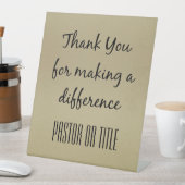 Pastoor maakt het verschil dank u reclamebord met voetstuk (Insitu)