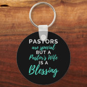 Pastors Are Special But A Pastor's Wife Sleutelhanger (Voorkant)