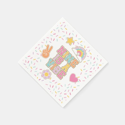 Patch Preppy Nine viert zijn negende verjaardag Servet (Hoek)