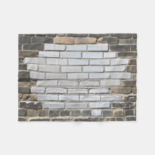 Patches Grey and White Brick Wall Fleece Deken