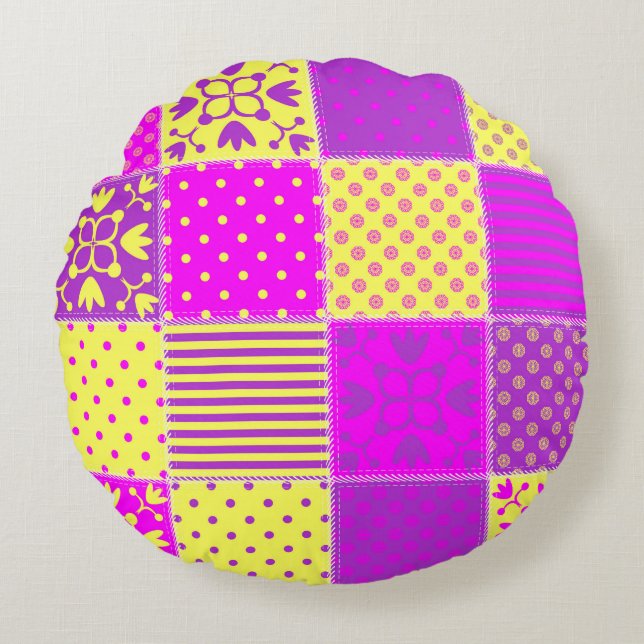 patchwork achtergrond met verschillende patronen k rond kussen (Voorkant)
